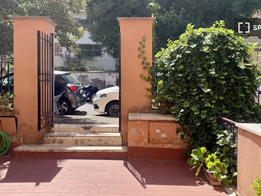 Immagine 10 di Appartamento in affitto  in Via Giano Parrasio a Roma