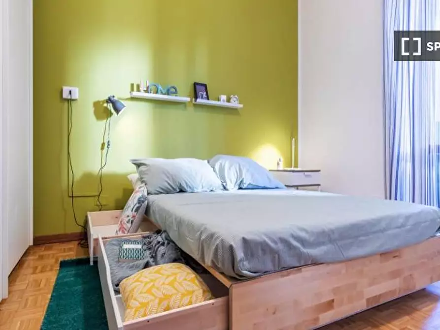 Immagine 4 di Camera condivisa in affitto  in Via Del Reno Milan a Milano