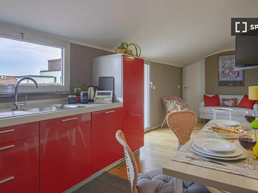 Immagine 2 di Appartamento in affitto  in Via Lorenzo Il Magnifico a Firenze