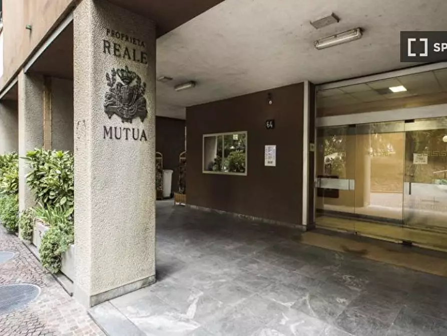 Immagine 10 di Camera condivisa in affitto  in Via Leone Tolstoi a Milano