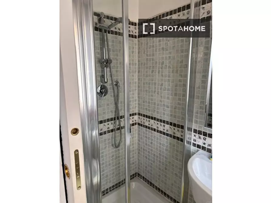 Immagine 5 di Appartamento in affitto  in Via Cupa a Roma