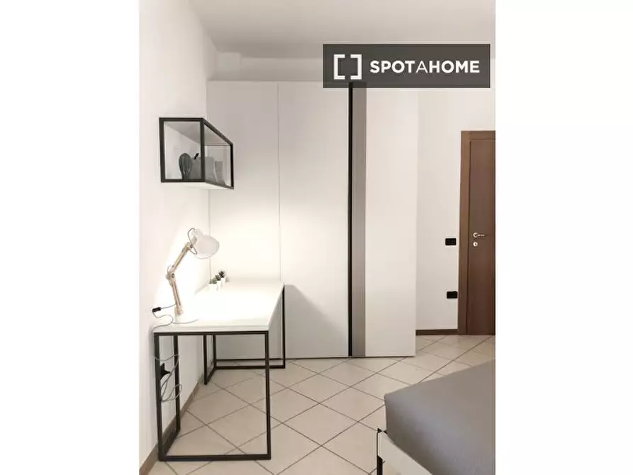 Immagine 2 di Camera condivisa in affitto  in Via Palermo a Trento