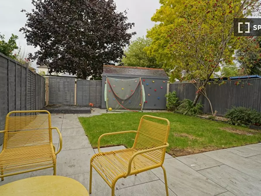 Immagine 4 di Appartamento in affitto  in Brampton Gardens a West Molesey