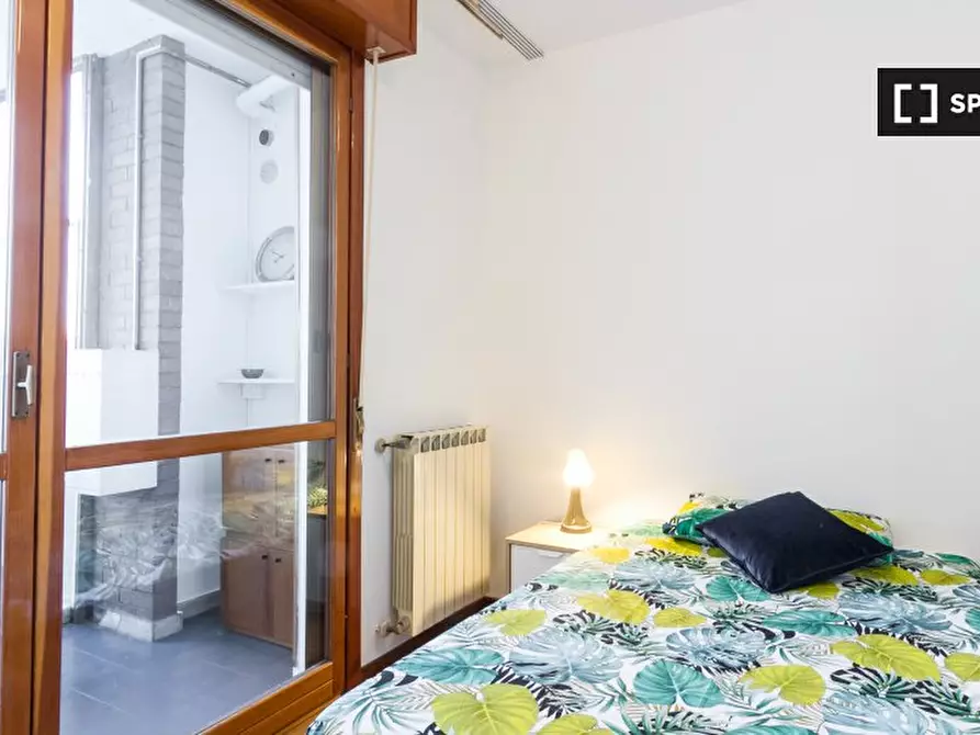 Immagine 2 di Camera condivisa in affitto  in Via dei Missaglia a Milano
