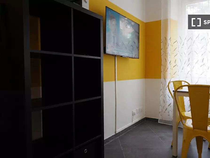 Immagine 4 di Camera condivisa in affitto  in Corso Peschiera a Torino