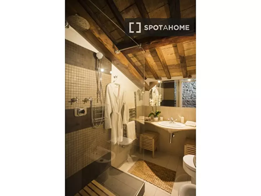 Immagine 9 di Appartamento in affitto  in Vicolo Moroni a Roma