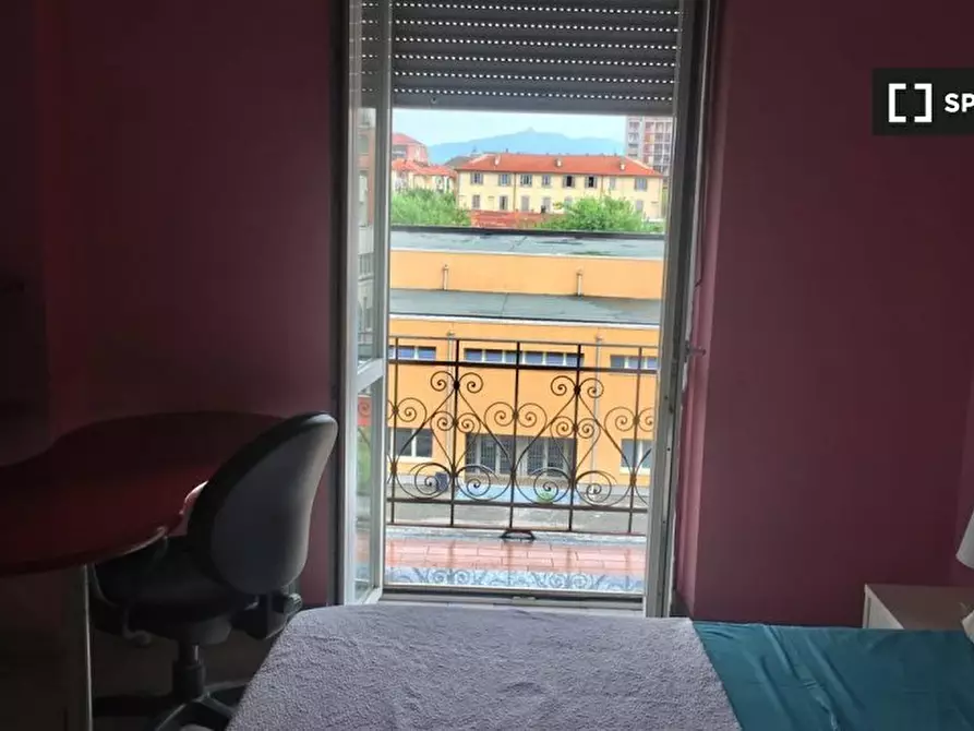 Immagine 3 di Camera condivisa in affitto  in Via Domodossola a Torino