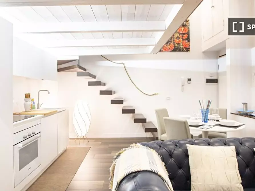 Immagine 9 di Appartamento in affitto  in Via S. Gregorio a Milano