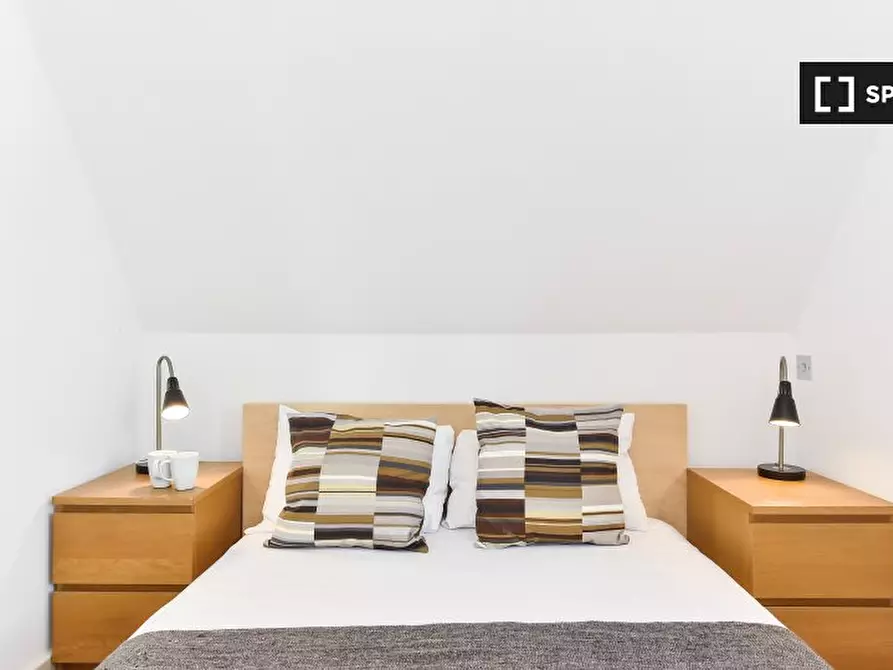 Immagine 12 di Appartamento in affitto  in Kentish Town Rd a Camden Town