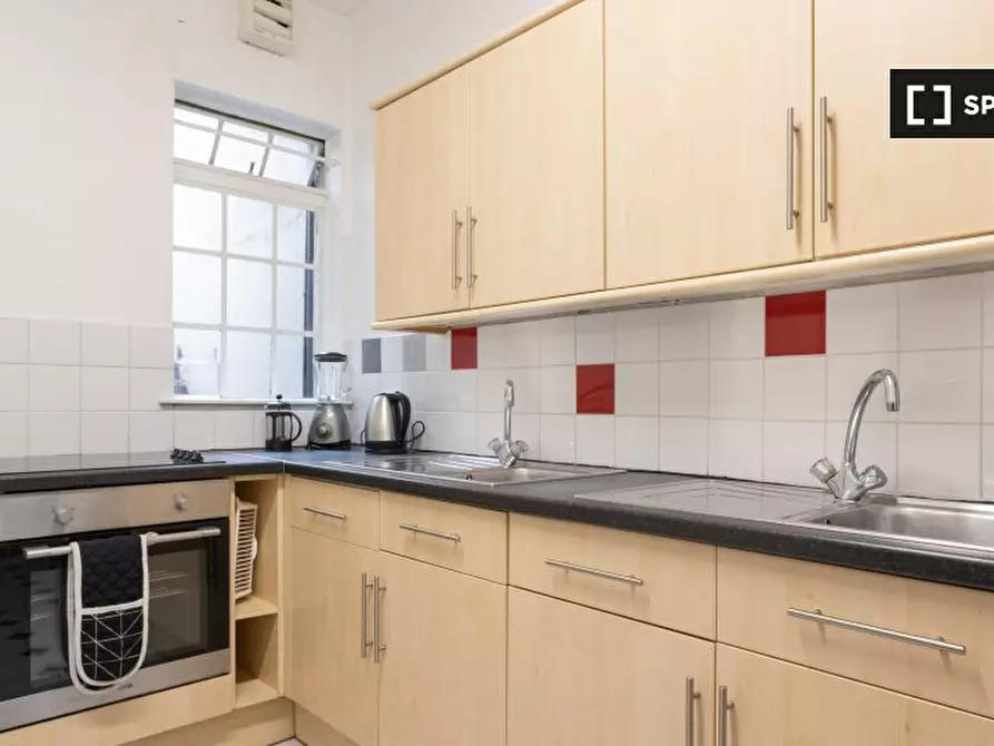 Immagine 9 di Camera condivisa in affitto  in Lower Ground a Kensington