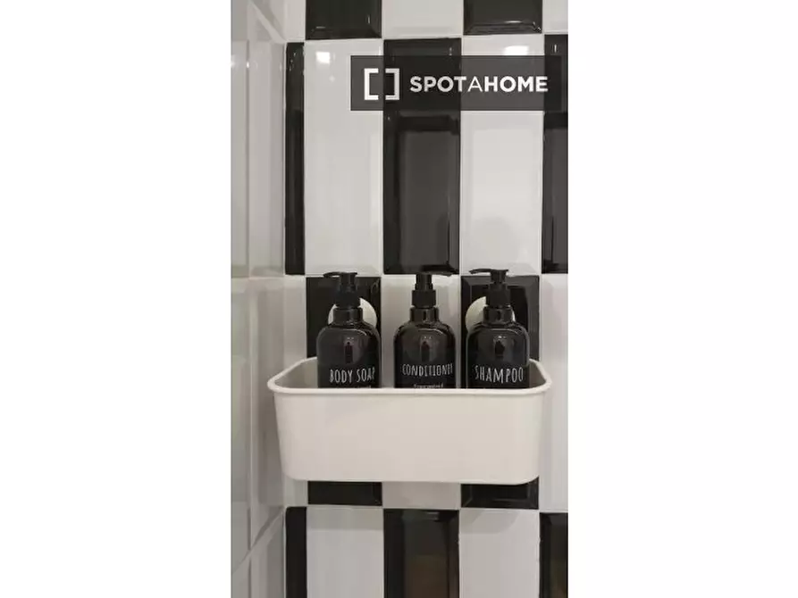 Immagine 17 di Ufficio in affitto  in Viale Monza a Milano