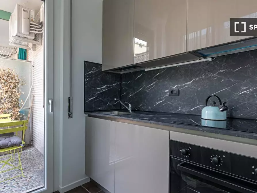 Immagine 5 di Appartamento in affitto  in Viale Carlo Troya a Milano