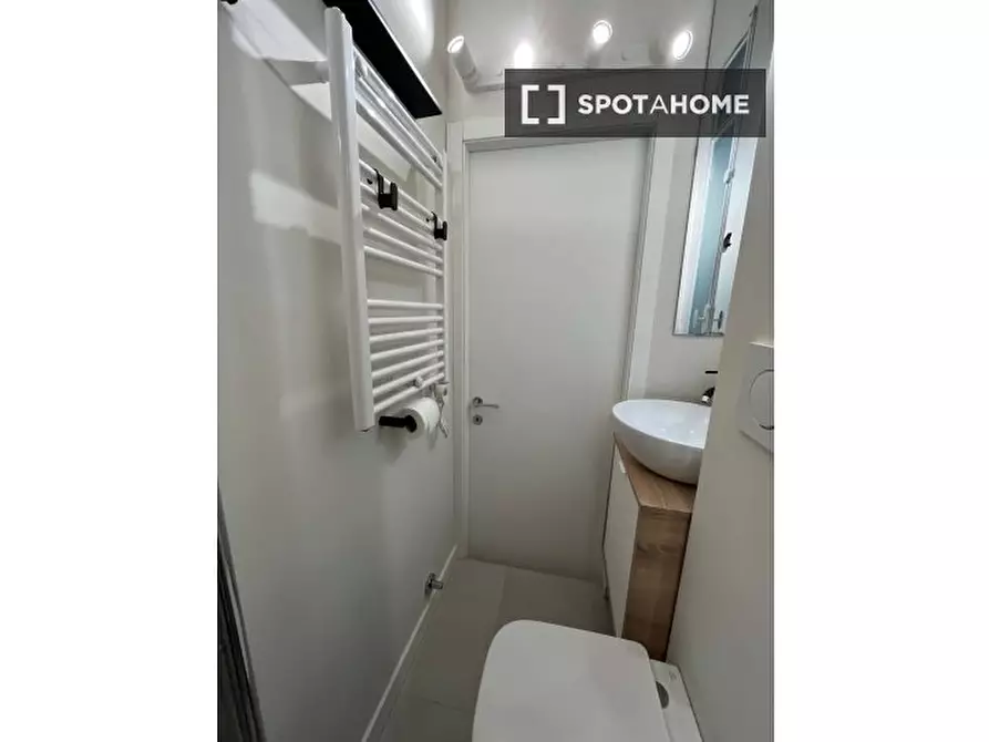 Immagine 4 di Ufficio in affitto  in Via Bartolomeo Eustachi a Milano