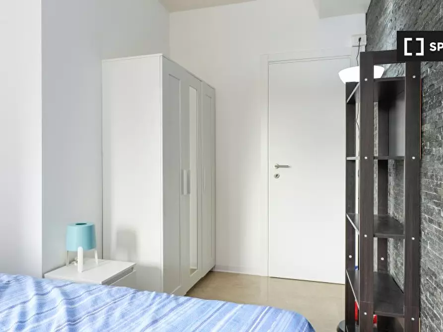 Immagine 3 di Camera condivisa in affitto  in Via Quirino Majorana, 00152 Roma RM, Italy a Roma