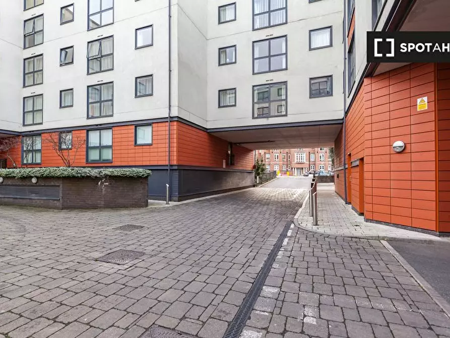 Immagine 18 di Appartamento in affitto  in Church St a Epsom