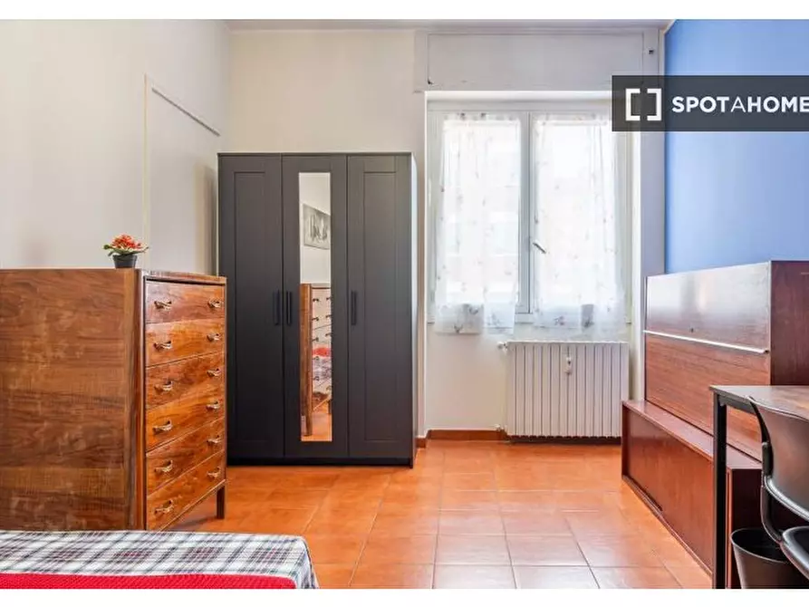 Immagine 5 di Camera condivisa in affitto  in Via Carolina Invernizio a Milano