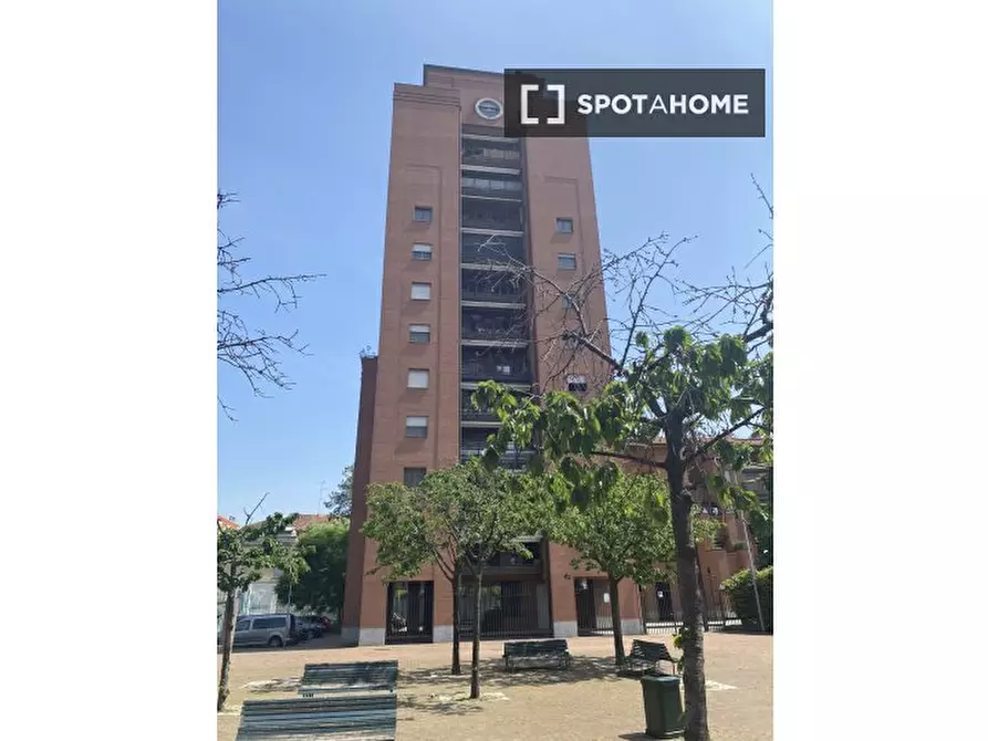 Immagine 17 di Appartamento in affitto  in Via Giambellino a Milano