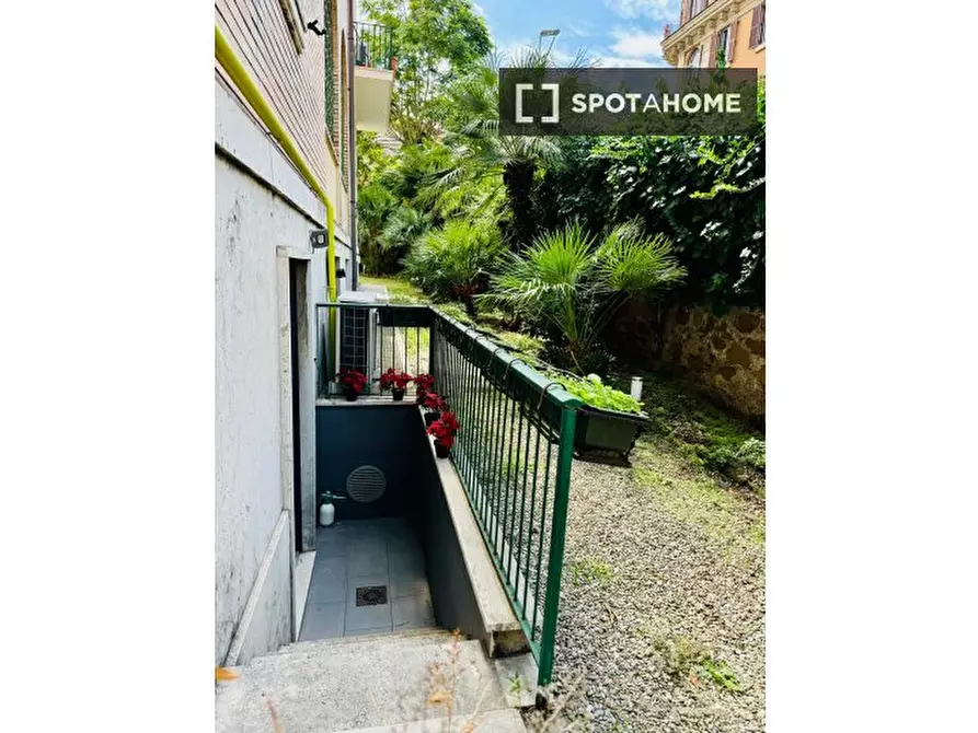 Immagine 6 di Appartamento in affitto  in Via Bari a Roma