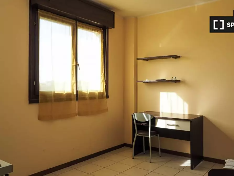 Immagine 4 di Camera condivisa in affitto  in Viale Antonio Gramsci a Sesto San Giovanni