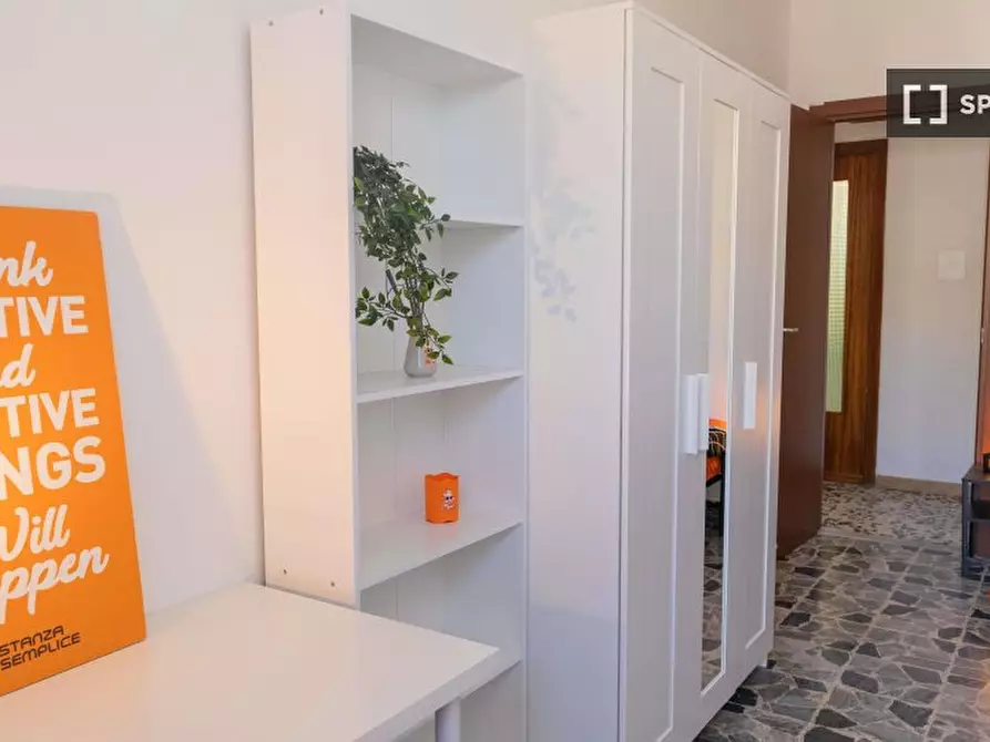 Immagine 2 di Camera condivisa in affitto  in Via Tiziano n. a Cagliari