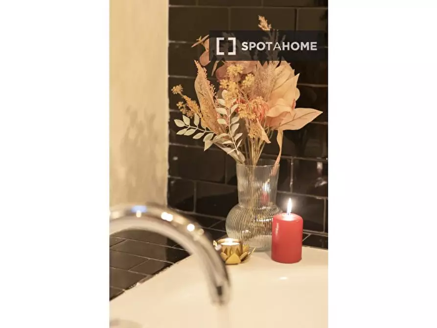 Immagine 16 di Appartamento in affitto  in Via Boncompagni a Roma