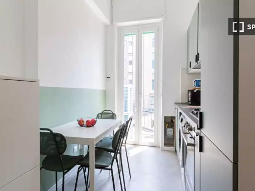 Immagine 5 di Camera condivisa in affitto  in Via della Moscova a Milano