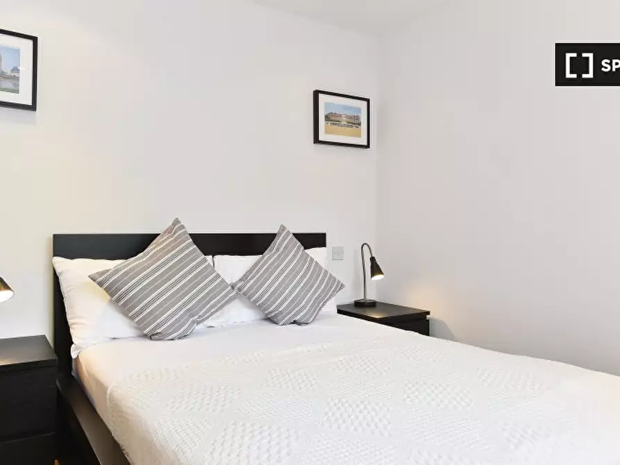 Immagine 8 di Appartamento in affitto  in Kentish Town Rd a Camden Town