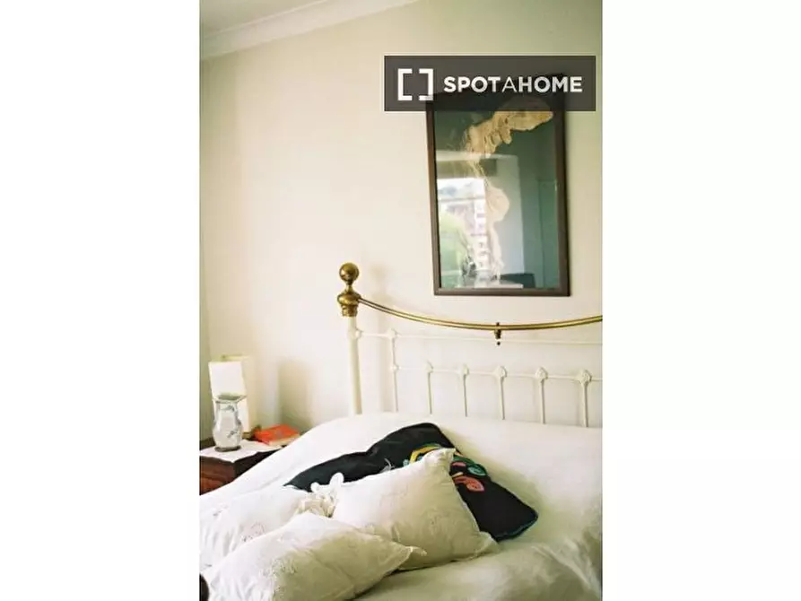 Immagine 5 di Camera condivisa in affitto  in Aylmer Rd a Barnet