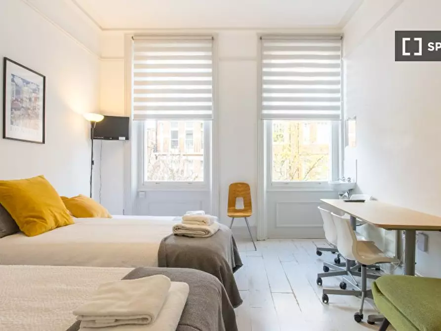 Immagine 17 di Camera condivisa in affitto  in st Floor Apartment a Kensington
