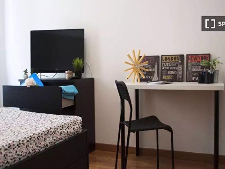 Immagine 8 di Camera condivisa in affitto  in Viale Tunisia a Milano