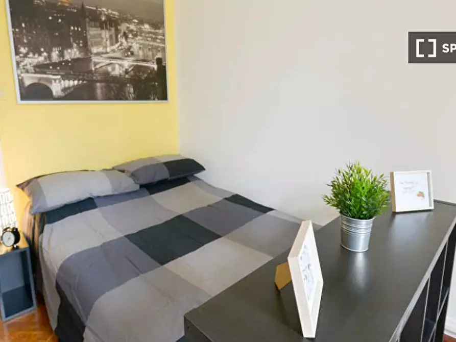 Immagine 5 di Camera condivisa in affitto  in Via San Secondo a Torino