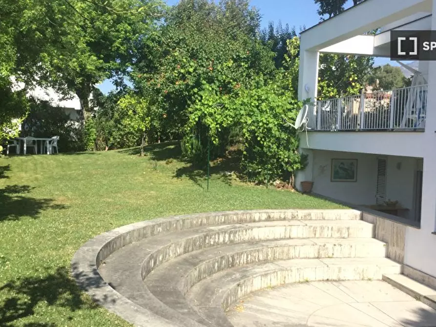 Immagine 3 di Camera condivisa in affitto  in Via Tiziano Vecellio a Formia
