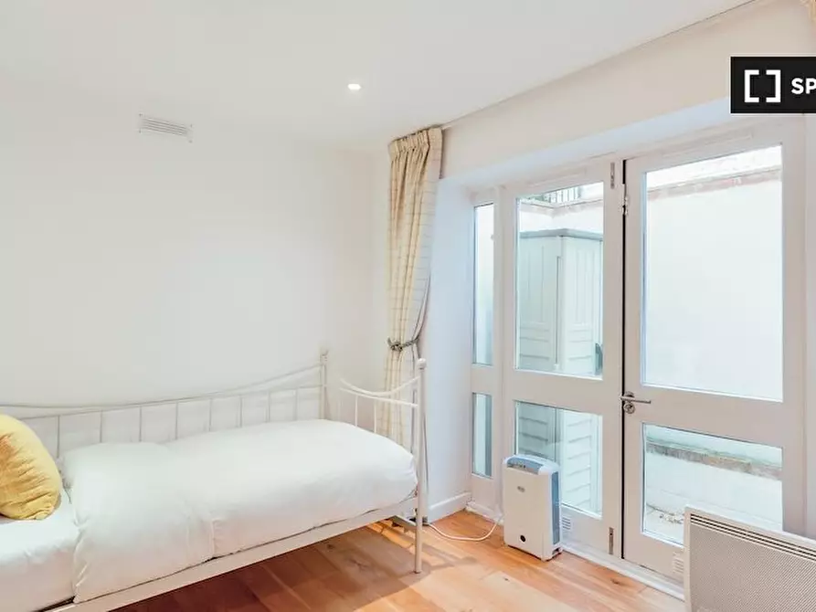 Immagine 19 di Appartamento in affitto  in Freegrove Rd a Islington