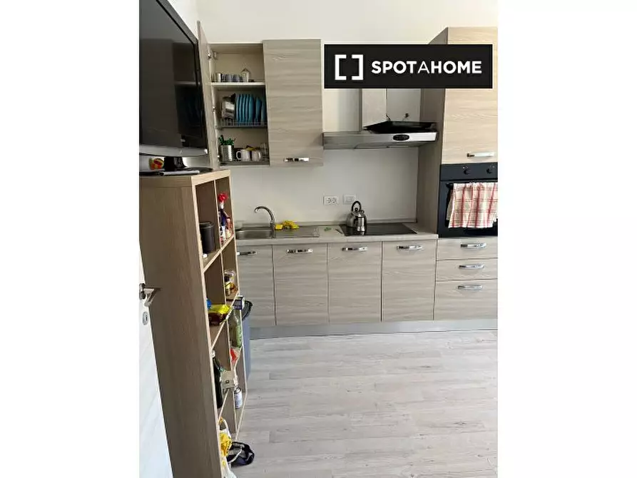 Immagine 7 di Camera condivisa in affitto  in Piazza Tancredi Galimberti a Torino