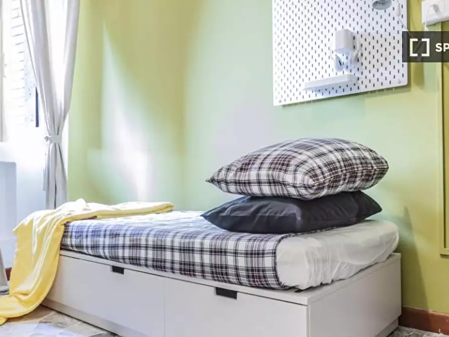 Immagine 1 di Camera condivisa in affitto  in Largo Cavalieri di Malta a Milano