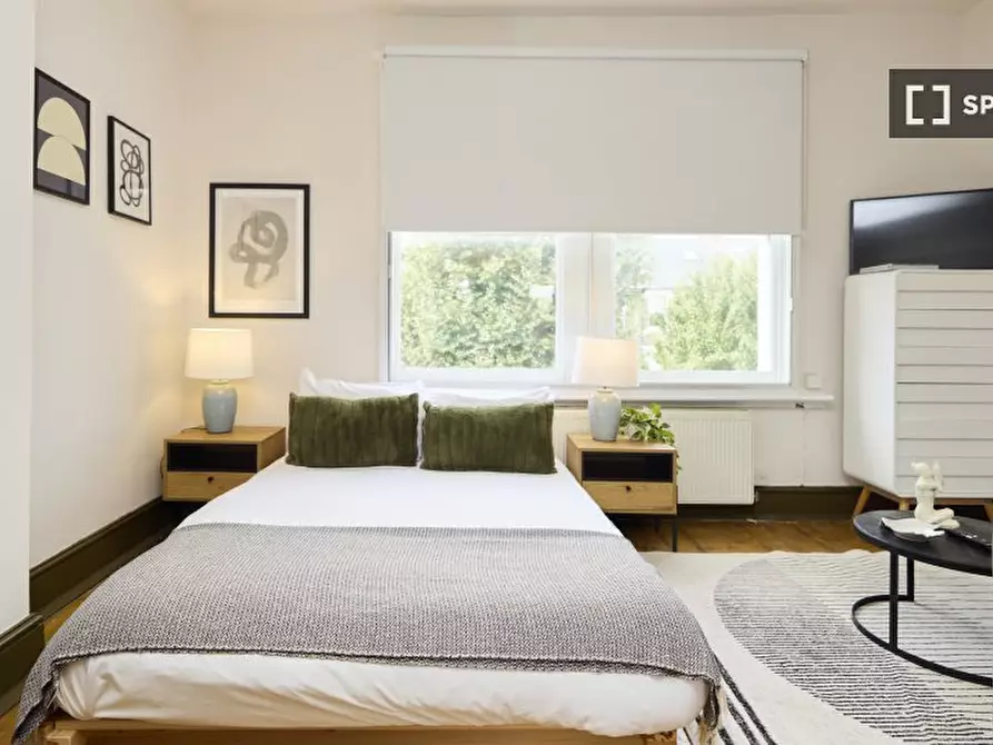 Immagine 2 di Ufficio in affitto  in flat a Kensington