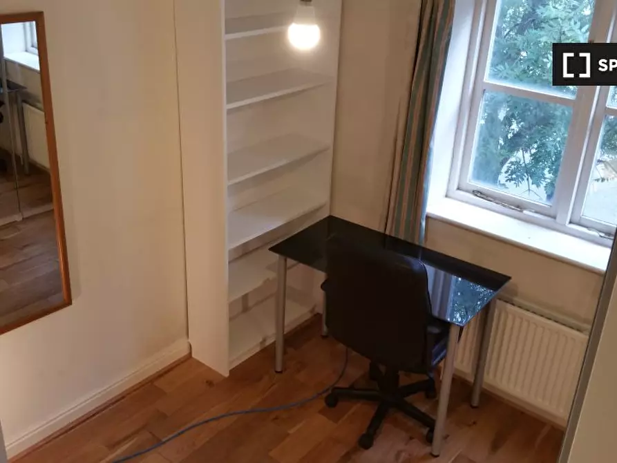 Immagine 15 di Camera condivisa in affitto  in Barnsdale Ave a Poplar