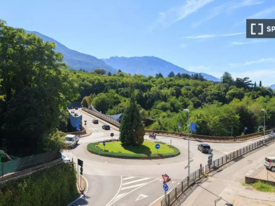 Immagine 15 di Camera condivisa in affitto  in per Cognola a Trento