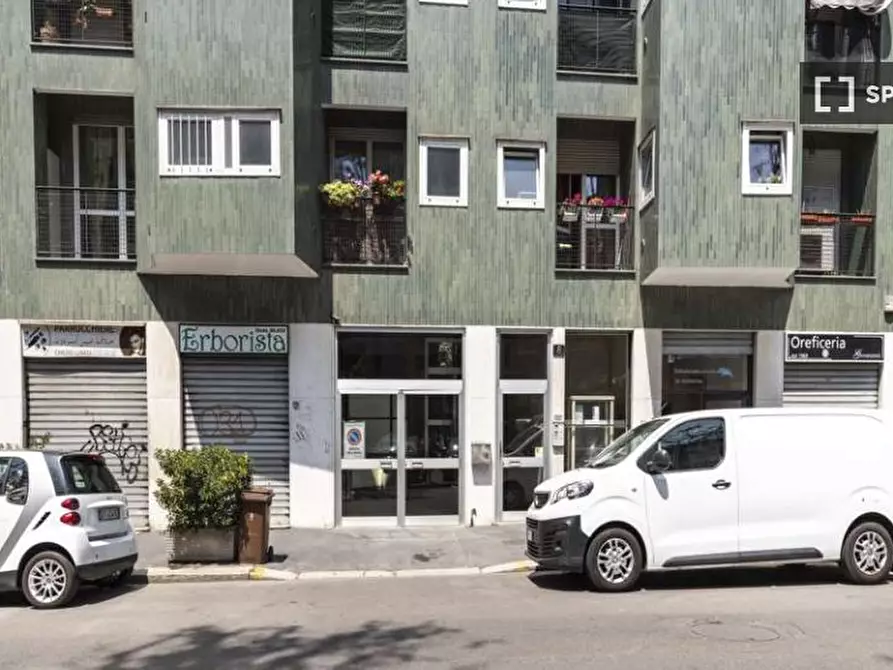 Immagine 19 di Camera condivisa in affitto  in VIA PISANELLO a Milano
