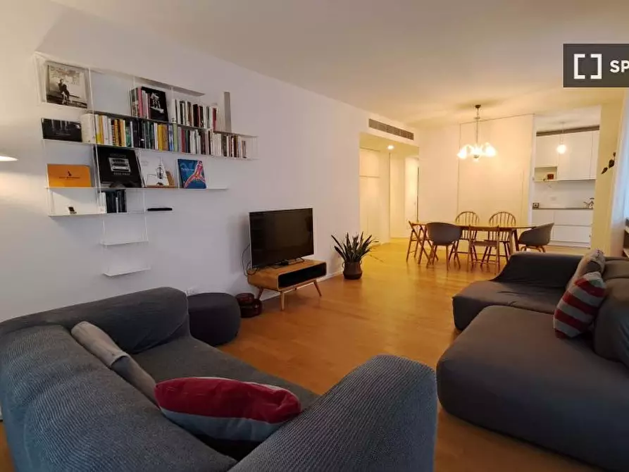 Immagine 1 di Appartamento in affitto  in Via Leone Leoni a Milano