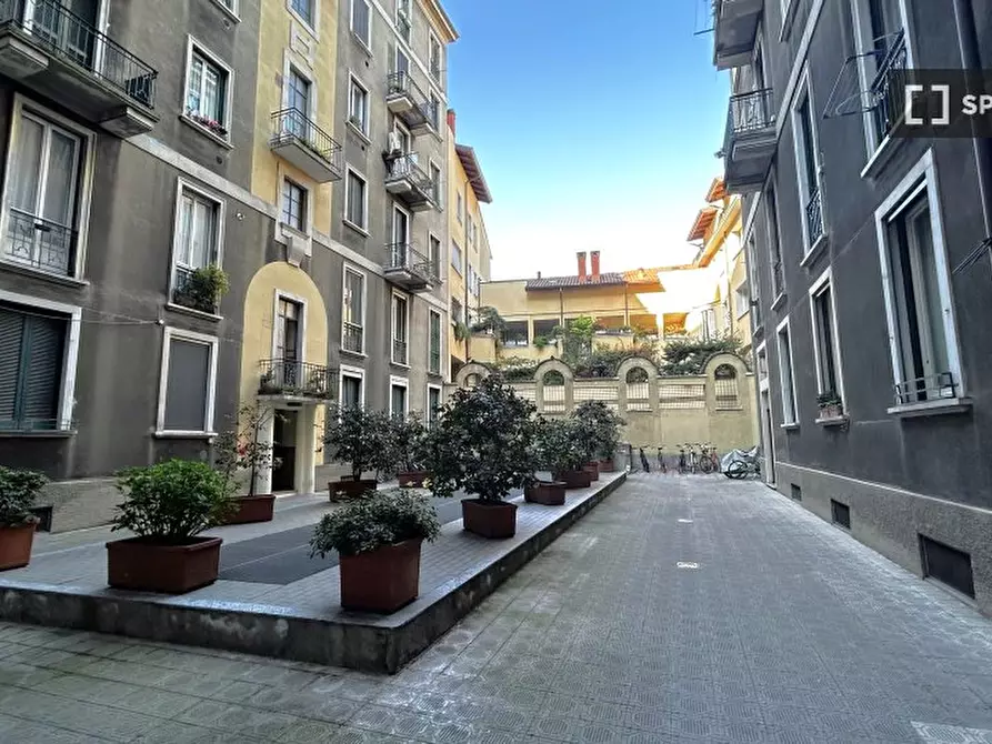 Immagine 13 di Appartamento in affitto  in Alzaia Naviglio Pavese a Milano