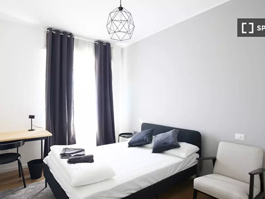 Immagine 1 di Camera condivisa in affitto  in Via Benjamin Constant a Milano