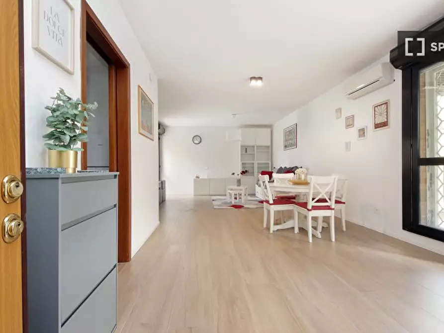 Immagine 16 di Appartamento in affitto  in VIA MOSCA a Roma