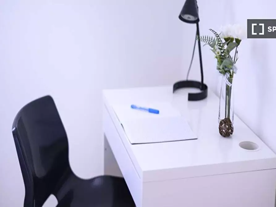 Immagine 5 di Camera condivisa in affitto  in Via Ippodromo a Milano