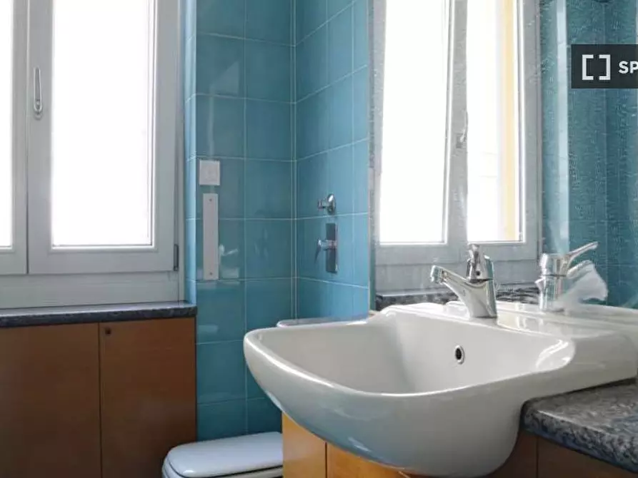 Immagine 10 di Camera condivisa in affitto  in Via  Angelo Mauri a Milano