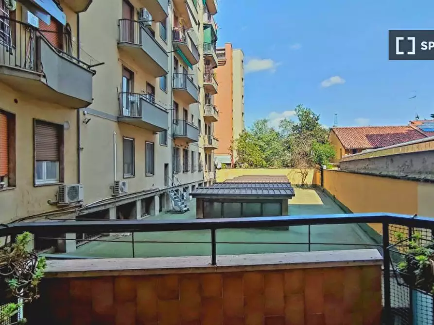 Immagine 18 di Appartamento in affitto  in Via Tavazzano a Milano