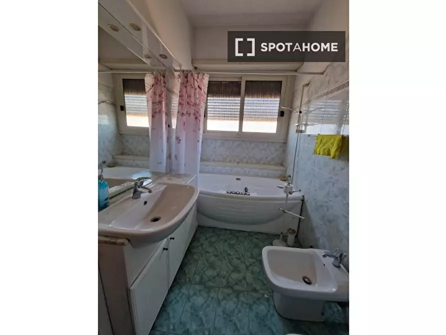 Immagine 11 di Appartamento in affitto  in Via Baldo degli Ubaldi a Roma