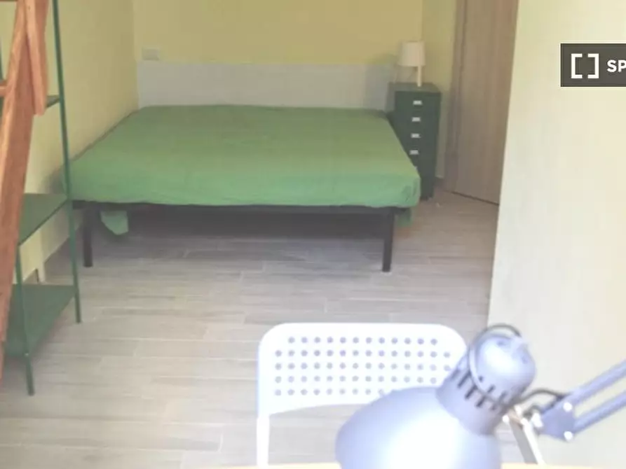 Immagine 2 di Camera condivisa in affitto  in Via Monte S. Michele a Sesto San Giovanni