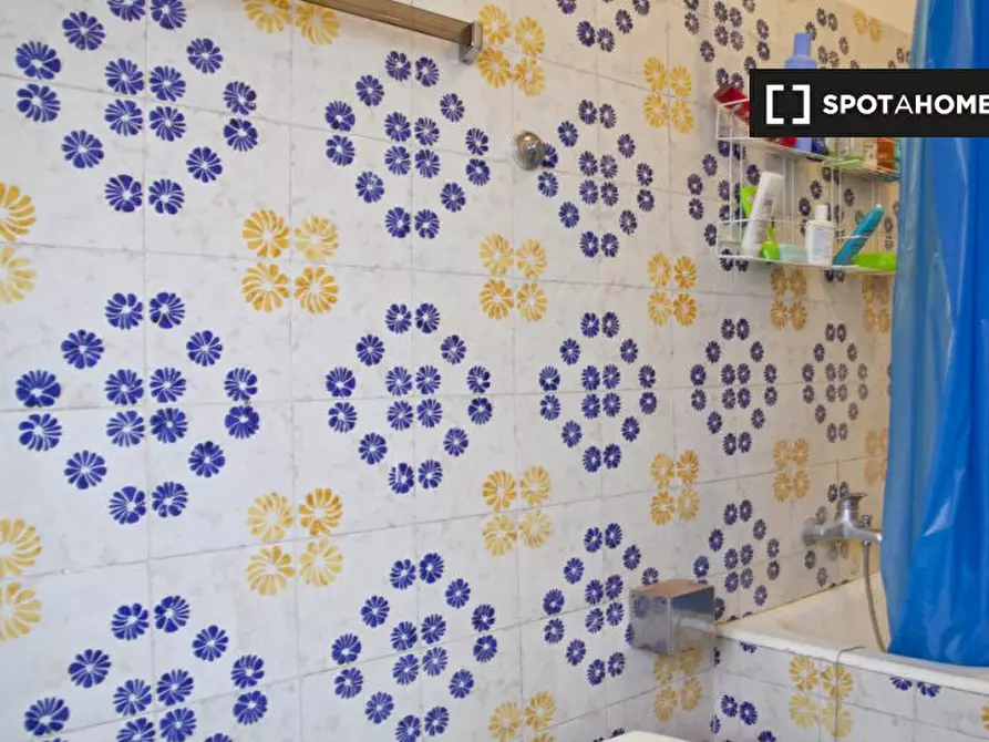 Immagine 15 di Camera condivisa in affitto  in Via Lero, 00144 Roma RM, Italy a Roma