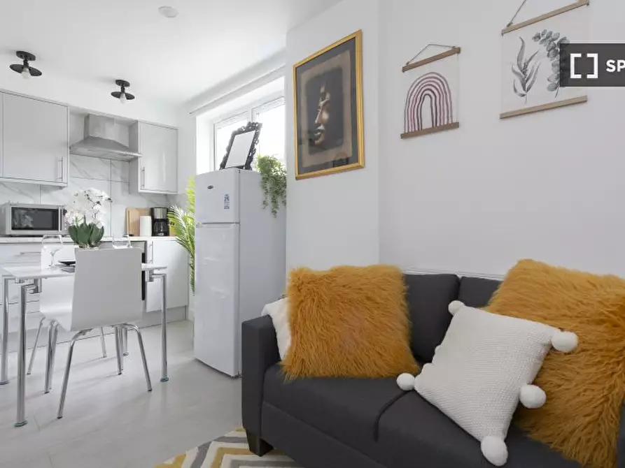 Immagine 18 di Appartamento in affitto  in flat a Tottenham
